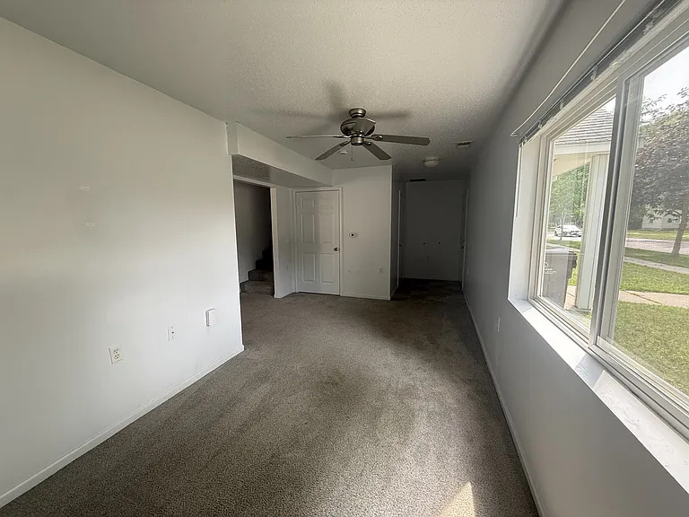 330 W Cherry St #Y23 — Photo 8