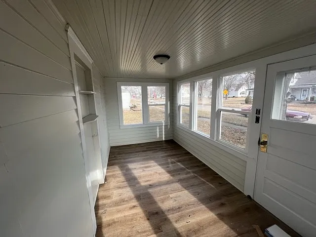 3 bed, $1,050 — Photo 3