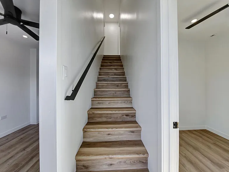 3064 Imperial Ave — Photo 19