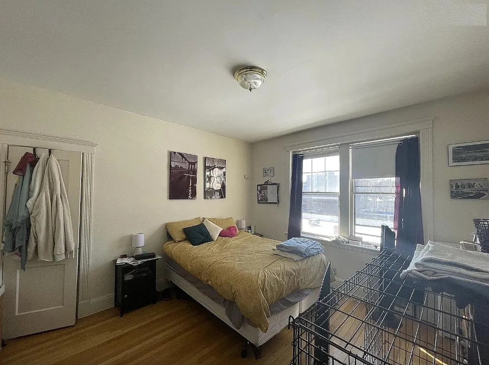 3 bed, $4,300 — Photo 4