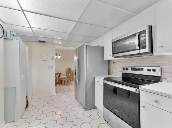 3593 BIRDIE Drive #104, Lake Worth, FL 33467