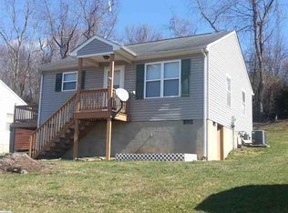 1400 Peach St, Waynesboro, VA 22980