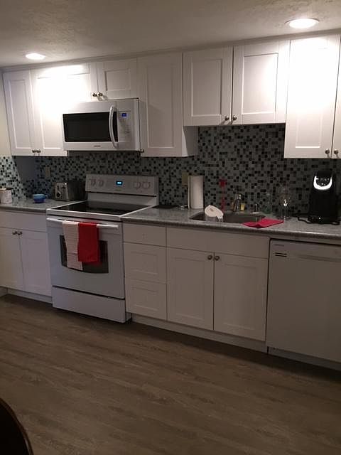 1st image of 744 S Summit Ave