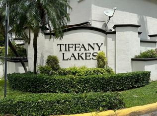 8575 SW 152nd Ave APT 180, Miami, FL 33193