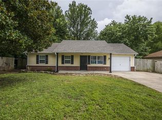 508 SE 12th St, Bentonville, AR 72712