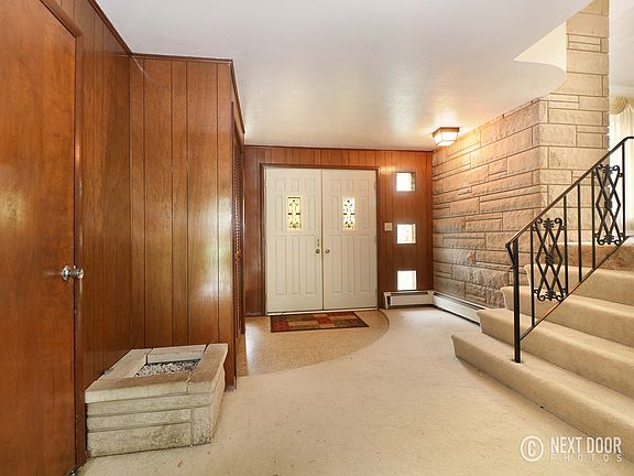 3rd image of 816 Gael Dr