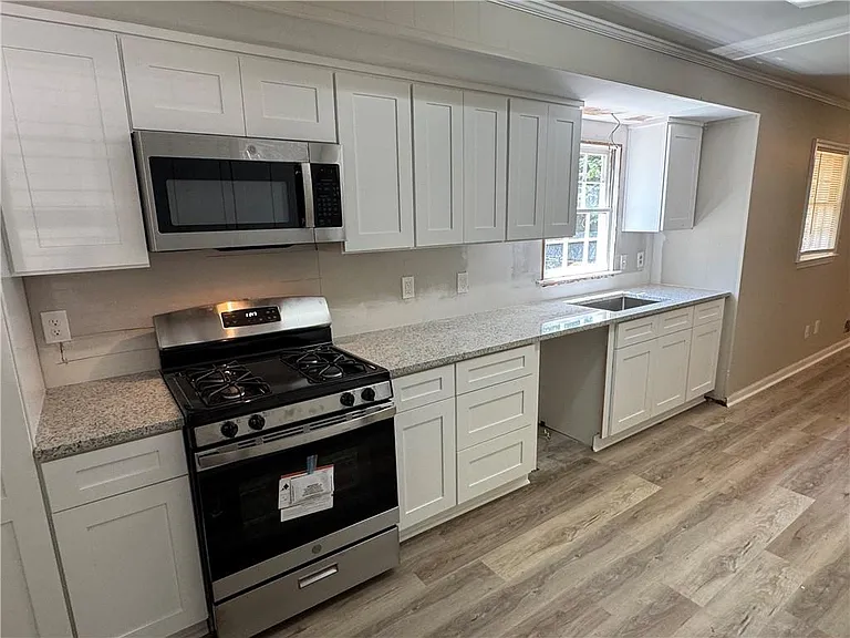 5594 Laurel Ln NW — Photo 9