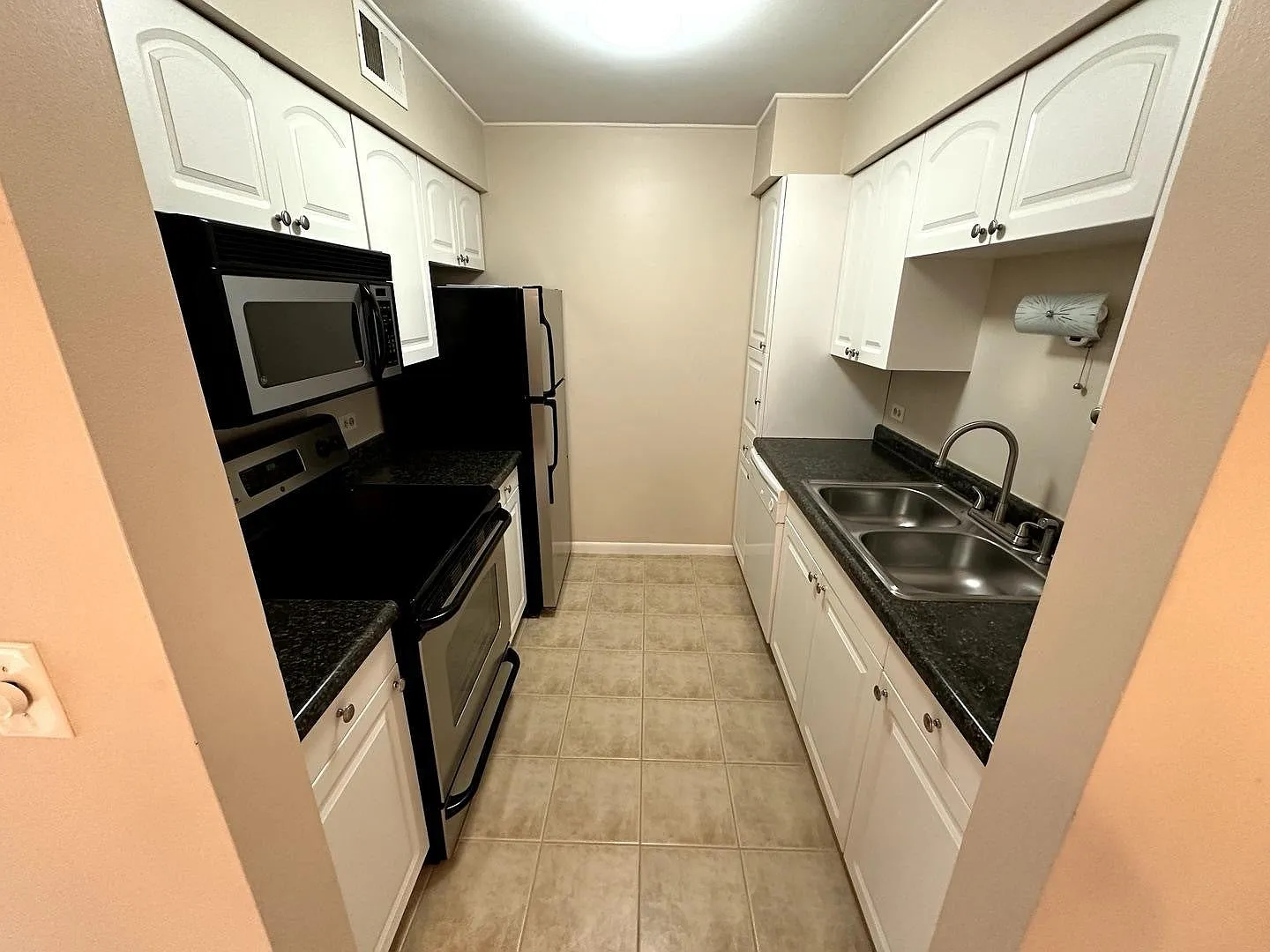 1 bed, 1.0 bath, $1,500 — Photo 3