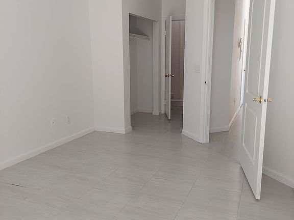 4th image of 4022 E Calle De Carlos #3
