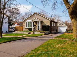 84 Delma Dr, Toronto, ON M8W4P1