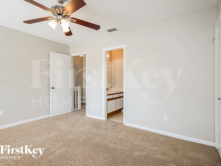 11005 Yorkshire Ridge Ct — Photo 8