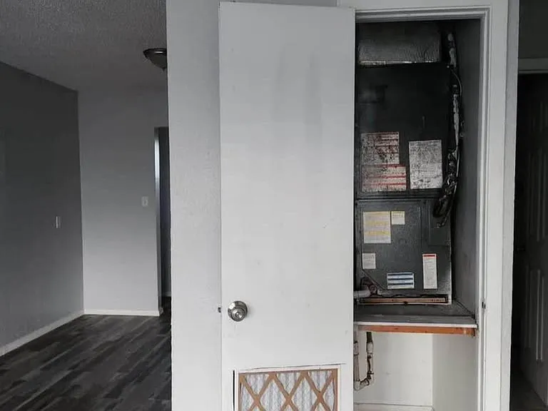 2637 Rosalee Ave #4 — Photo 7
