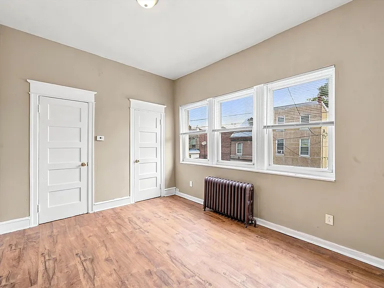 2106 Orthodox St — Photo 10
