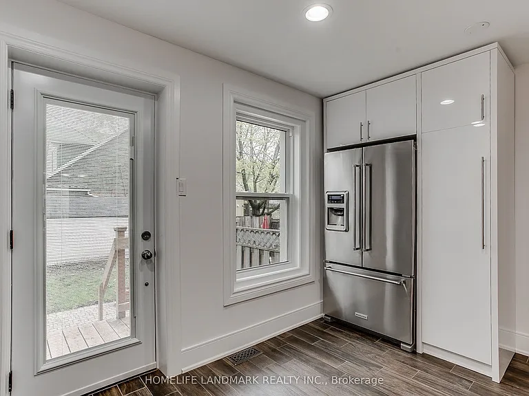 500 Balliol St — Photo 9
