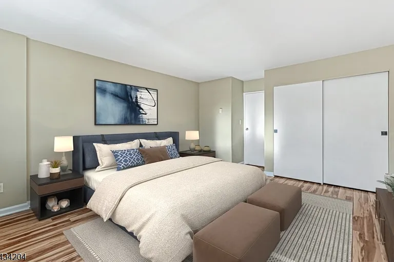 798 Eves Dr #2R — Photo 17