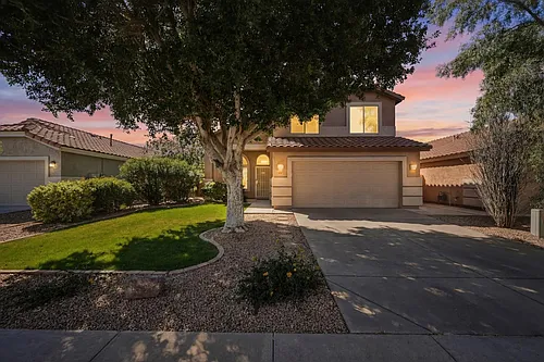3165 E Desert Ln Photo 1