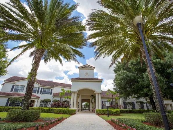 THE ESTATES AT STUART