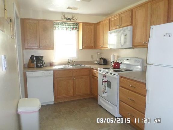 4th image of 621 N Bass Lake Ave