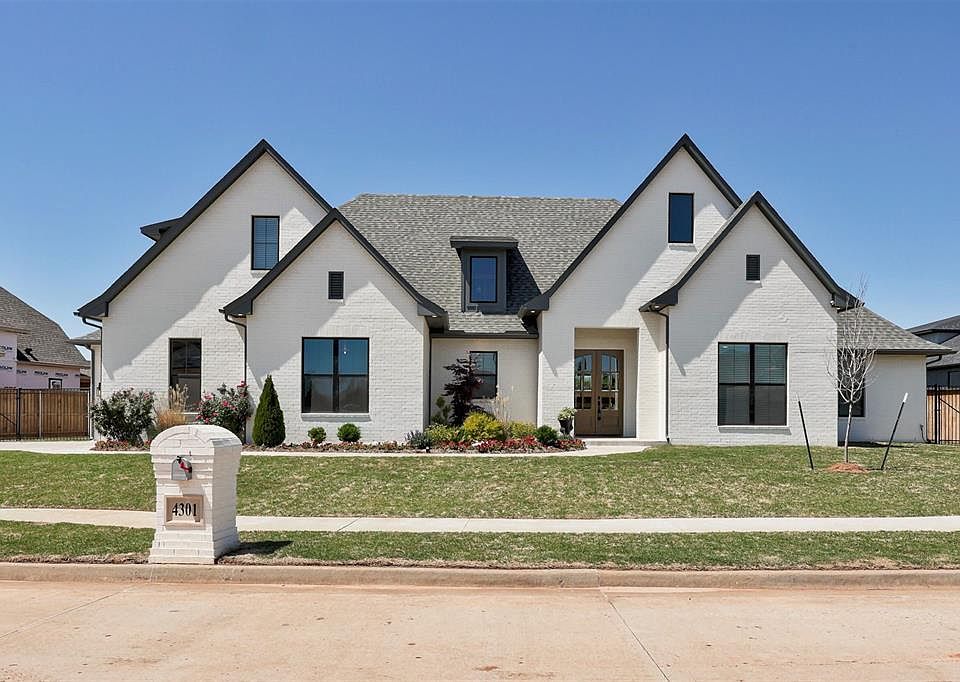 1st image of 4301 Vista Dr