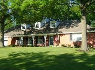 10327 Lee Blvd, Leawood, KS 66206