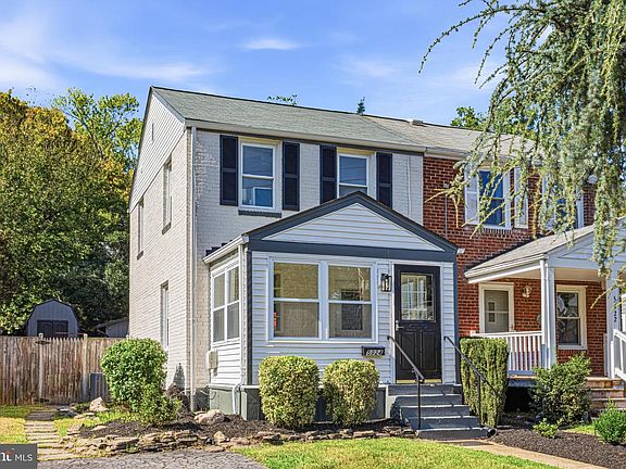 2nd image of 5924 Edgehill Ct