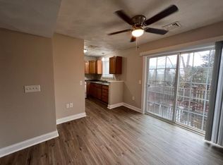 27 Asselin St #B2, Warren, RI 02885