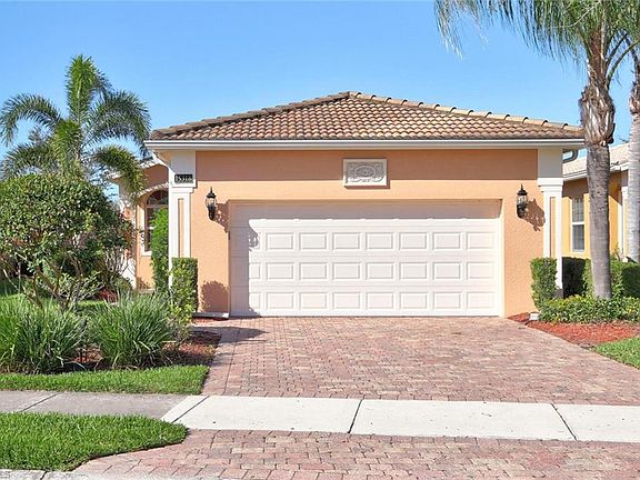 2nd image of 15318 Cortona Way