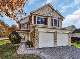 18 Sophia Dr, Middle Island, NY 11953