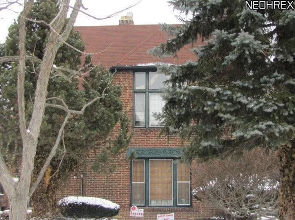 19411 Winslow Rd, Shaker Heights, OH 44122