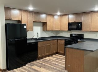 610 Gray St Apartments, Eau Claire, WI 54701