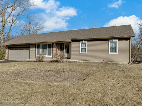 244 Tyler Creek St, Gilberts, IL 60136