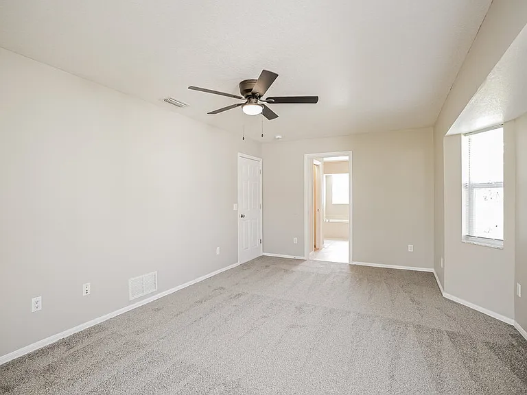 72 Long Meadow Ln — Photo 10