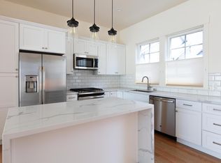1092 65th St, Oakland, CA 94608