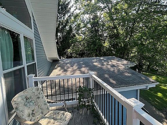 3rd image of 1151 W Buckhorn Dr