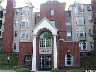 1st image of 240 Fox Hollow Dr APT 405