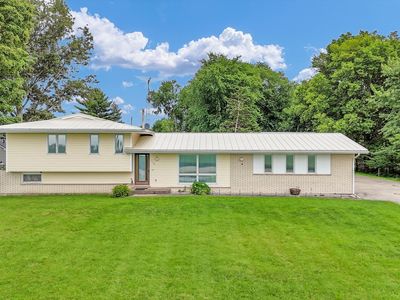 811 E State Route 133 St, Arcola, IL, 61910