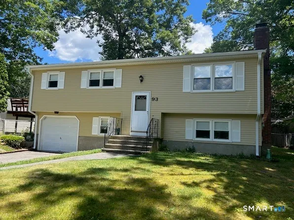 93 Laurelwood Dr, Niantic, CT 06357