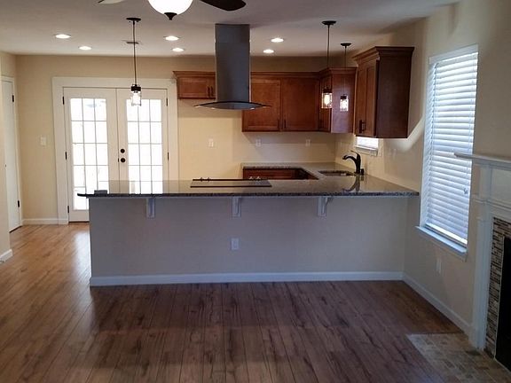 2nd image of 154 Beach Dr