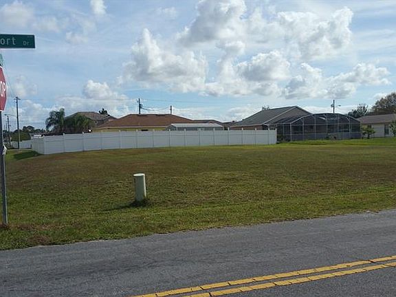 2nd image of 950 Stockport Dr
