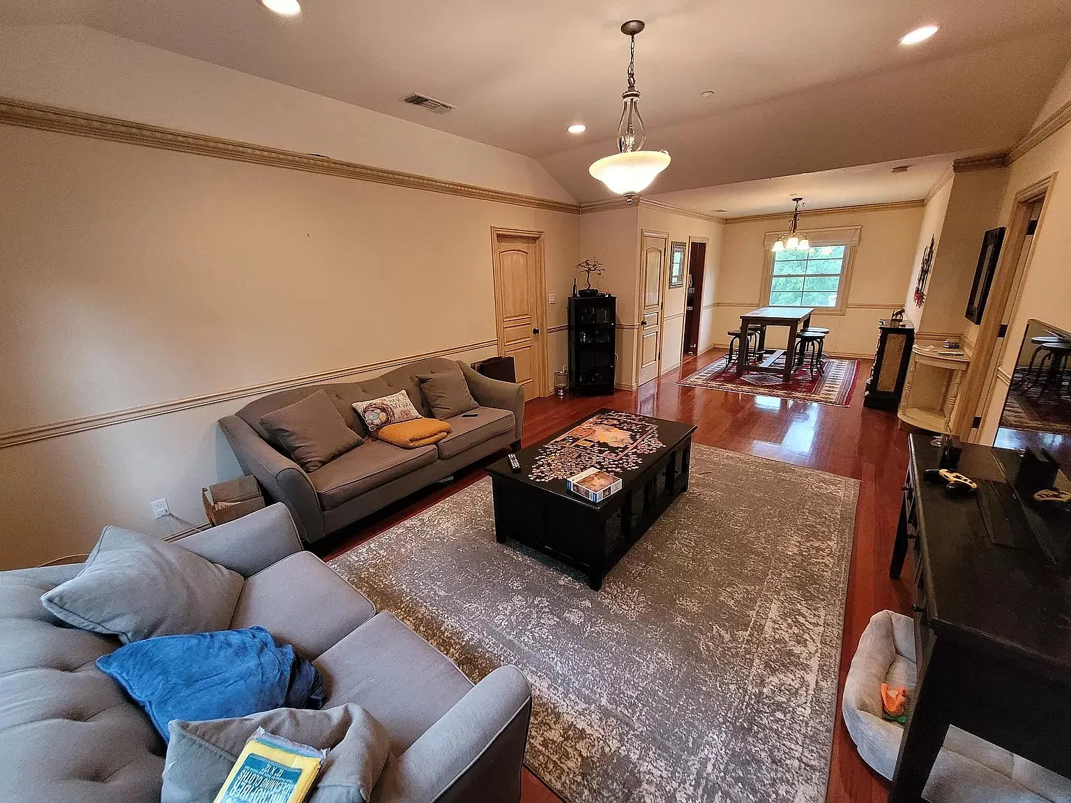 4 bed, 1600 sqft, $5,300 — Photo 3
