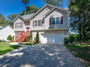 607 Nottingham Dr, Lawrenceville, GA 30046