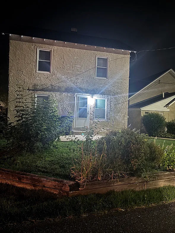 2 bed, 1922 sqft, $1,600 — Photo 3
