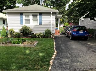 31 Lakeview Ter, Waltham, MA 02451