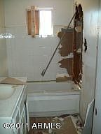 4th image of 1645 E Wood St