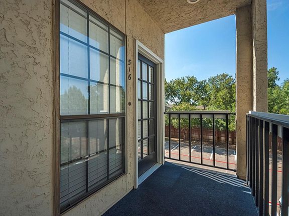 3rd image of 4800 W Lovers Ln APT 516
