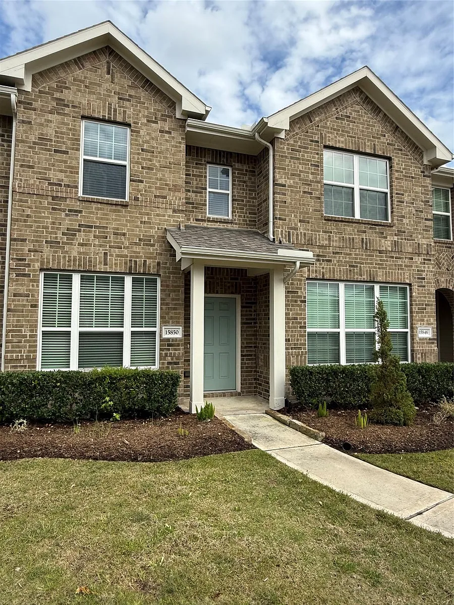 Building Photo - 15850 Perthshire Creek Dr