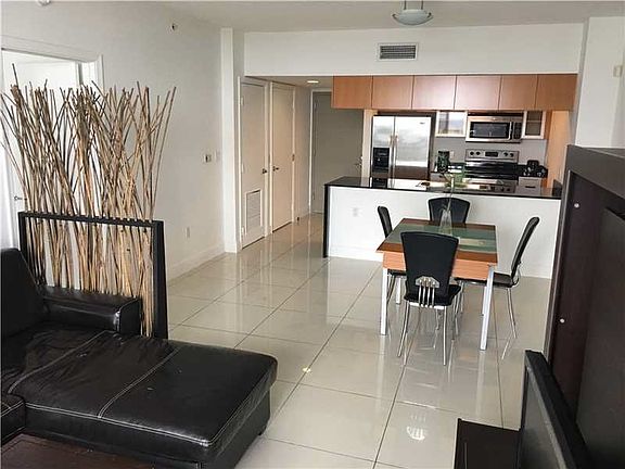 4th image of 1750 N Bayshore Dr APT 4311