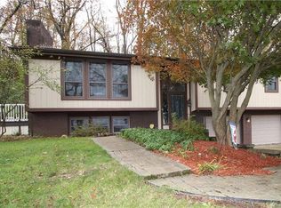 272 Dell Ln, Pittsburgh, PA 15237