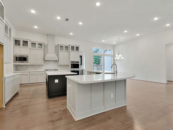 5th image of 1001 Prescott Dr