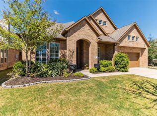 208 Woodside Ct, Clute, TX 77531